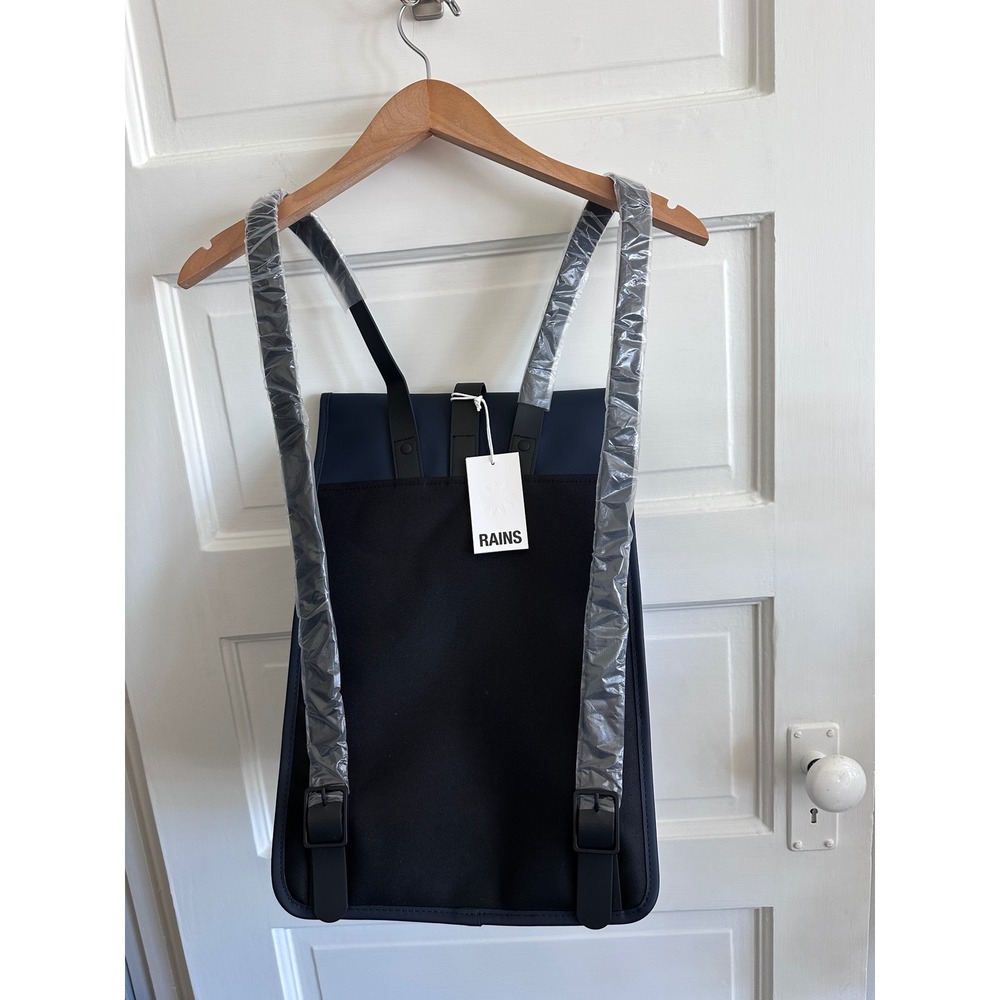 NWT Rains Rucksack W3 Black Waterproof Minimalist Backpack - Picture 4 of 4